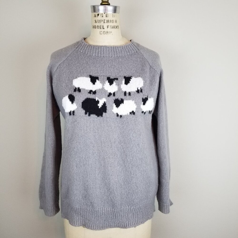 Cottagecore Grey Black Sheep Sweater Ladies Size Small